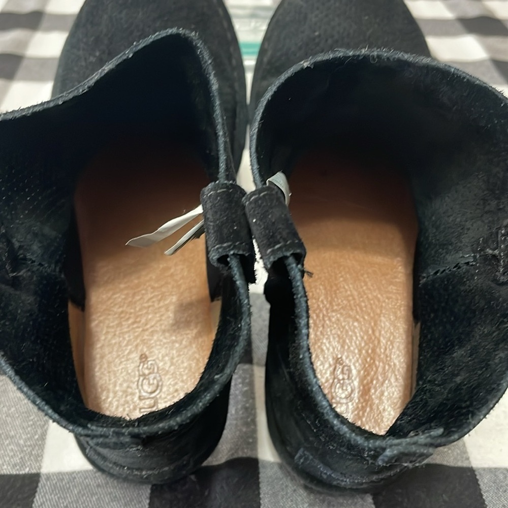 Ugg Classic Unlined Mini Perf Black Suede Leather Boots Womens Size 7 Perforated - Picture 7 of 12